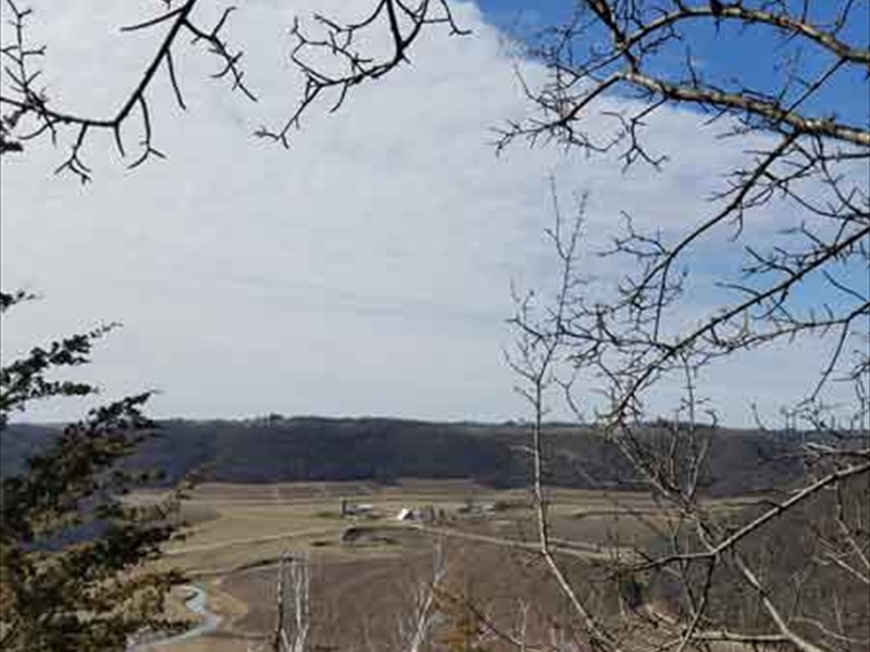 A bluff-view at  Winnebago Valley Hideaway